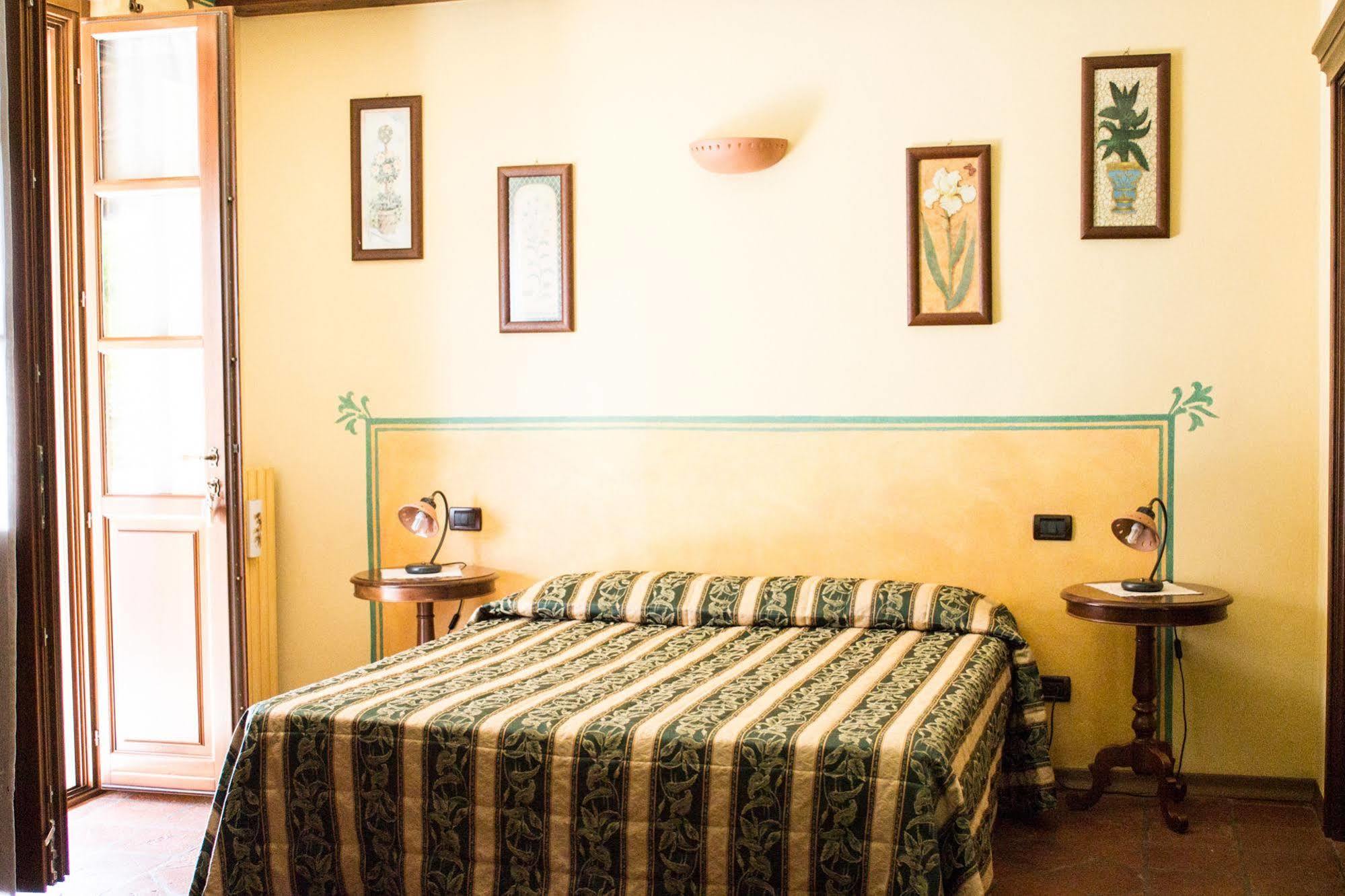 B&B Cascina Bellavista Tigliole Exterior foto